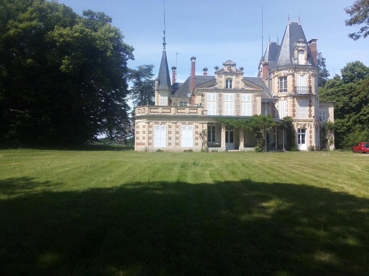 Chateau De Maucouvent Challuy Экстерьер фото