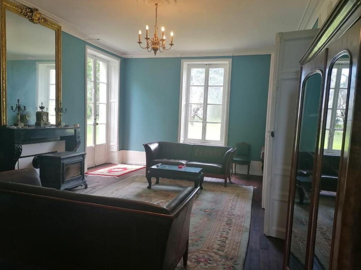 Chateau De Maucouvent Challuy Экстерьер фото
